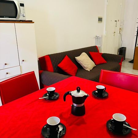 Matthias Central Rooms And Accomodation Bari Exterior photo