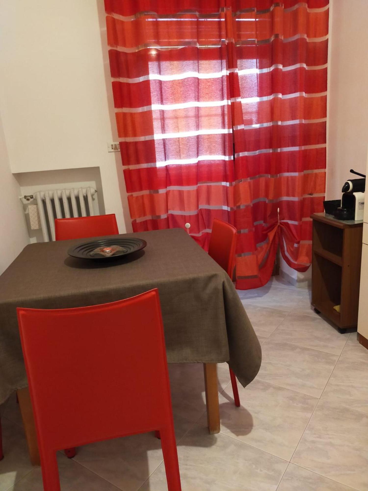 Matthias Central Rooms And Accomodation Bari Exterior photo